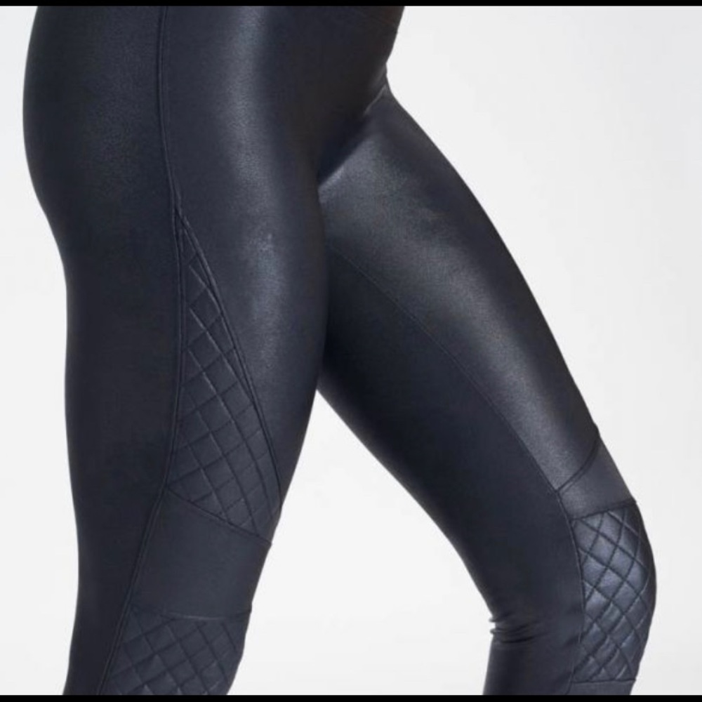 NWT FAUX LEATHER GUILTED LEGGINGS - Picture 3 of 8